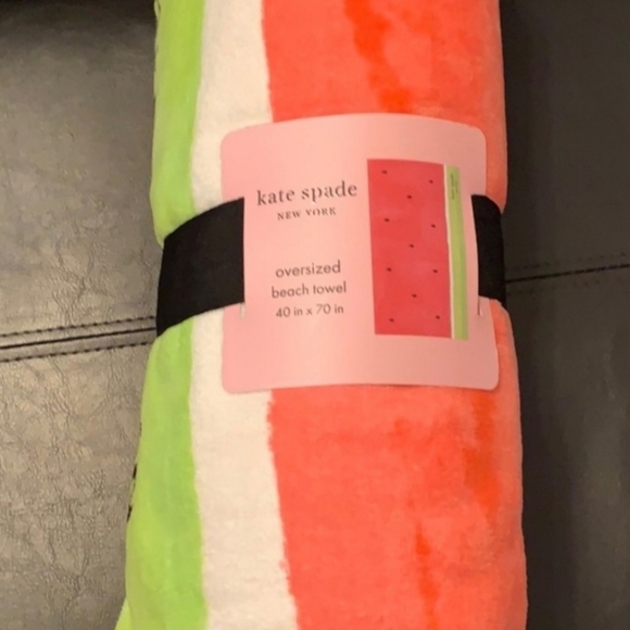 Kate Spade Oversized Luxurious Beach Towel - Picture 5 of 7